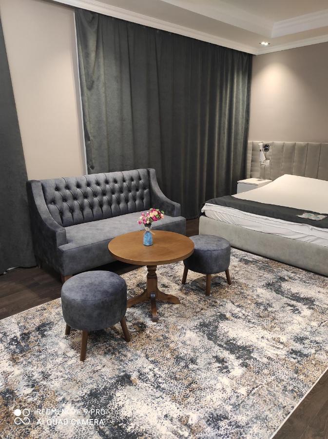 Жомарт Hotel Aqtöbe Luaran gambar